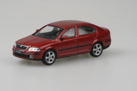 Auto Škoda Octavia 2004, J-m.red Flamenco